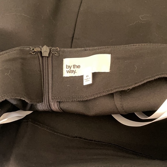 By the way mini skirt - Picture 3 of 3